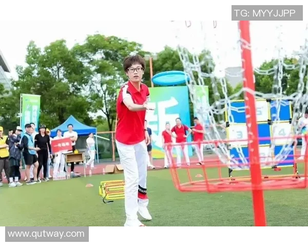 飞盘之光：深入西安飞盘队的拼搏与团结精神探秘之旅