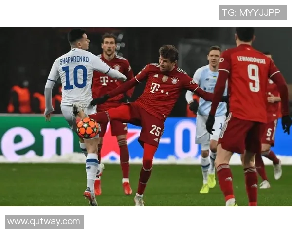 中超激战：拜仁与阿森纳鏖战至平局绝杀瞬间引发全场狂欢